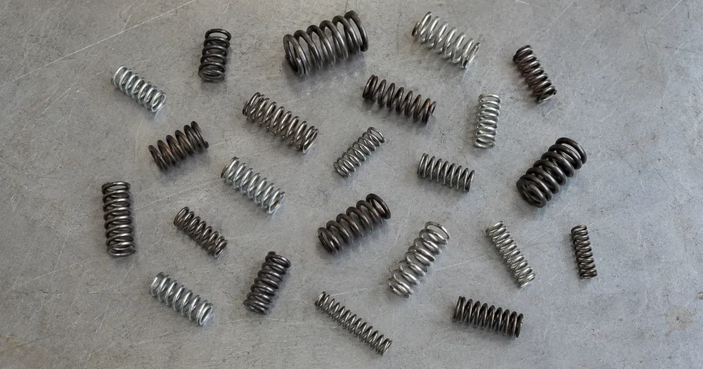 Count springs in a tray from a photo — count springs in a tray from a photo with marked results
